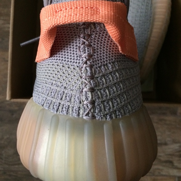 SOLD - adidas Yeezy 350 V2 ‘True Form’ Size 9 - Picture 5 of 16